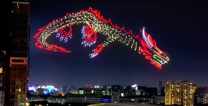 1500 droni formano un drago nei cieli di Shenzhen