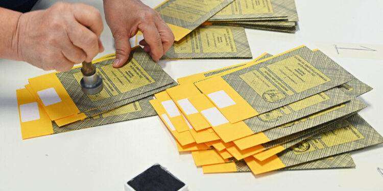 Due donne outsider candidate, 5 aspiranti a governare Sardegna