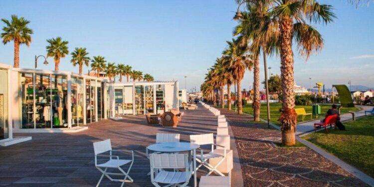 Golfo Aranci, lungomare abbandonato e degradato