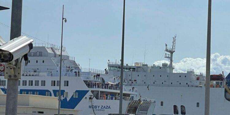 Nel 2023 più passeggeri, crocieristi e merci nei porti sardi