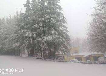 Gennargentu innevato e primi visitatori a Fonni con le ciaspole