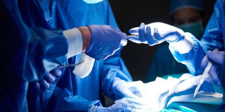 Ha funzionato un raro trapianto parziale di cuore in Usa