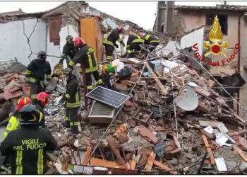 Crolla palazzina vicino Roma, tra le ipotesi la fuga di gas