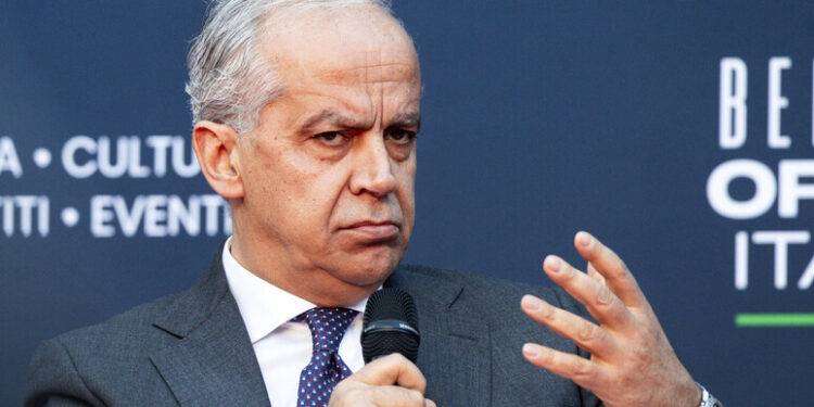 Piantedosi, vietare Acca Larentia è controproducente