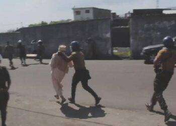 Africa, anche il popolo delle isole Comore si ribella al neocolonialismo occidentale: rivolte in piazza