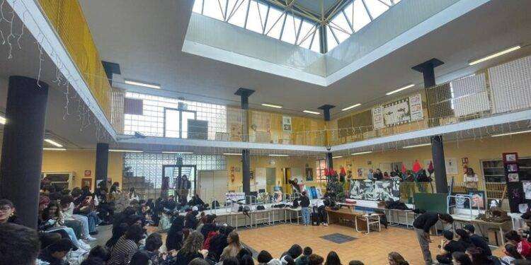 Studenti occupano Liceo De Andrè a Olbia, ‘no all’accorpamento’