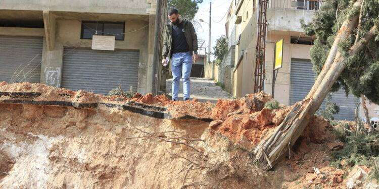 Siria, aeronautica del regime israeliano ha colpito alcuni siti a Damasco: Israele al fianco dell’Isis