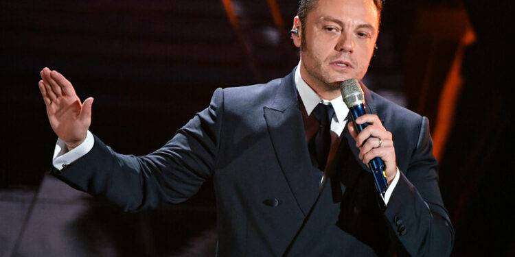 Tiziano Ferro, finisce la collaborazione con il manager storico