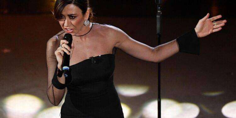 Colpo di Luna, Virginia Raffaele è anche Patty Pravo