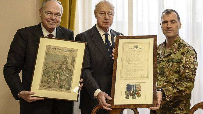 Esercito: la medaglia al valor militare del tenente Alberto Garau donata al museo storico della Brigata “Sassari”
