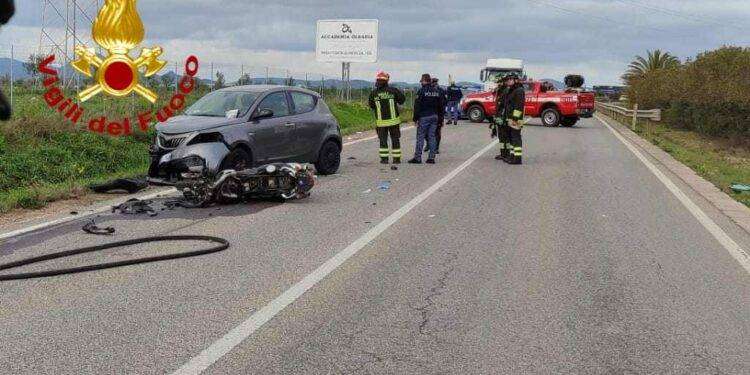 Alghero, scontro tra auto e moto: tre feriti di cui uno grave