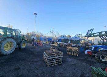 Trattori in porto a Cagliari contro l’Ue: “Senza incontro al ministero, altri 10 giorni di presidio”