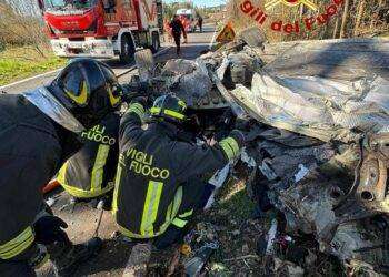Tragedia a Torralba, con l’auto finisce fuori: morto il conducente