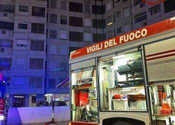 Paura a Quartu, appartamento in fiamme: anziana in gravi condizioni