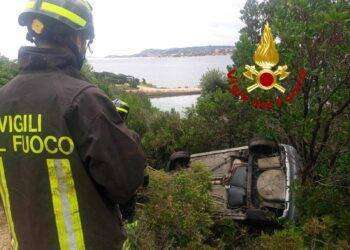 Palau, auto in un dirupo: Una donna in ospedale