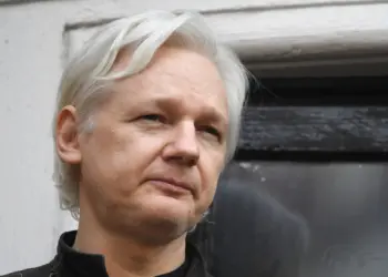 Julian Assange è cittadino onorario di Roma