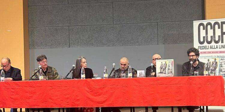 I Cccp annunciano un tour estivo in Italia e un nuovo disco