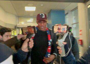 Calcio: Cagliari, neo acquisto Mina arrivato in città