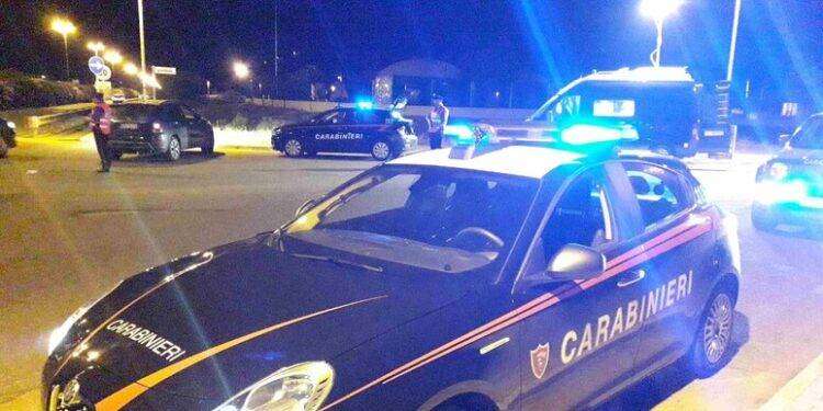 Uccide il fratello dopo una lite e fugge, fermato un 19enne