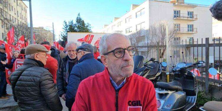 Cgil in piazza a Sassari, ‘la sanità sarda è al collasso’