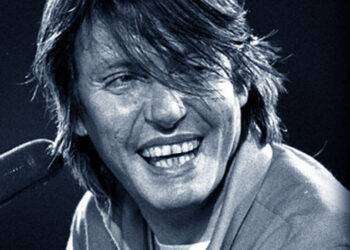 Il 18 febbraio 1940 nasceva Fabrizio De André, l’amico fragile di emarginati, prostitute e anarchici