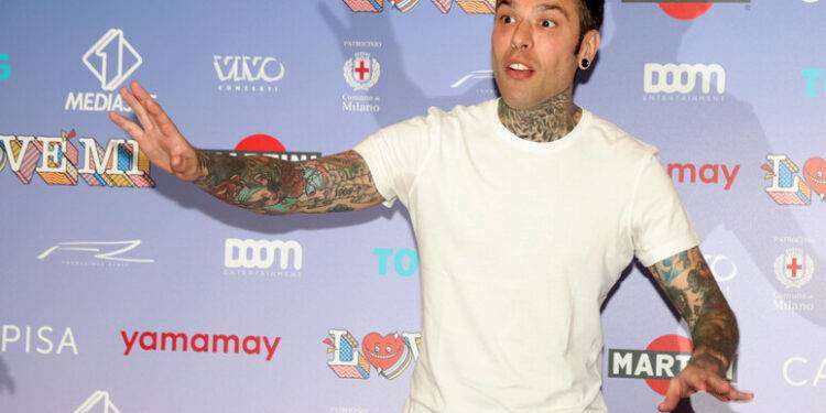 ‘Diffamazione e calunnia’, Fedez querela il Codacons