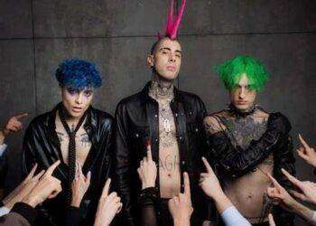 Uscita e abbinamenti dei cantanti in gara stasera a Sanremo