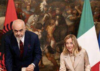 Migranti, l’affondo della Cei: ‘L’accordo con l’Albania soldi buttati’