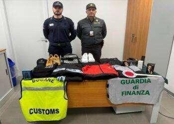 Merce contraffatta sequestrata all’aeroporto di Alghero