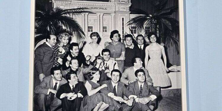 ‘Non ha l’età’, il Festival di Sanremo in bianco e nero