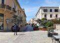 Malamovida in centro a Olbia, alimentari chiusi dalle 20