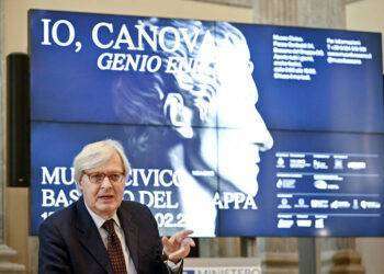 Vittorio Sgarbi rimosso da Presidente della Fondazione Canova