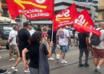 Cagliari, si accende la protesta degli addetti alla rimozione