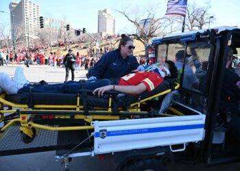 Sparatoria alla parata del Super Bowl a Kansas City, almeno 8-10 feriti
