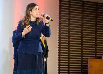 Todde, resistenza a governo che picchia studenti parta da qui