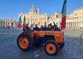 La protesta dei trattori a San Pietro: ‘In Vaticano per l’Angelus, la benedizione ci aiuterà’