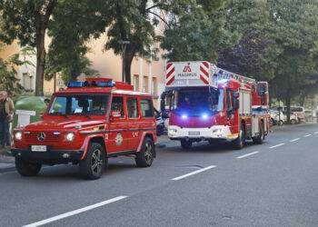 Cede il muro di contenimento nel cantiere di un supermercato: ‘Otto persone coinvolte’