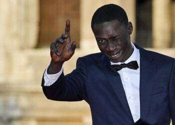 Il re dei tiktoker Khaby Lame diventa attore, sarà un agente della Cia in una commedia