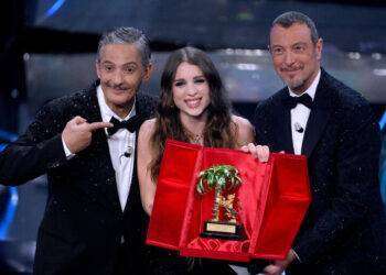 Il sindaco ad Angelina: “Ti consegniamo le chiavi di Lagonegro”