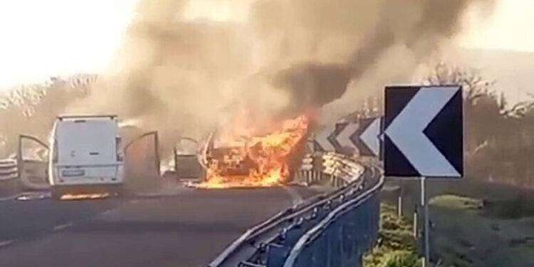 Assalto ai portavalori, il bottino è di 4 milioni di euro