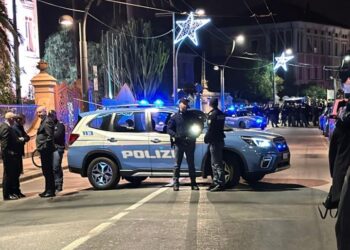 Sanremo 2024: allarme bomba alla vigilia del Festival, cantanti evacuati dal party