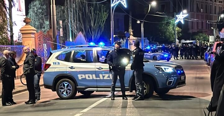 Sanremo 2024: allarme bomba alla vigilia del Festival, cantanti evacuati dal party