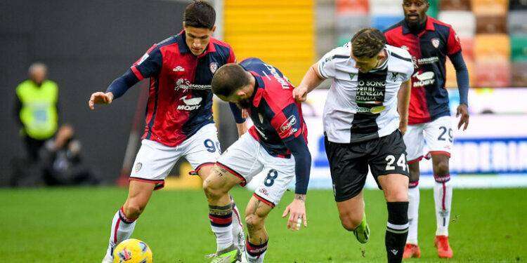 Calcio: Cagliari, media punti troppo bassa e bisogna correre