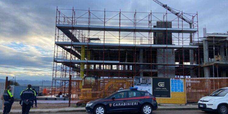 Muore in un cantiere edile a Olbia