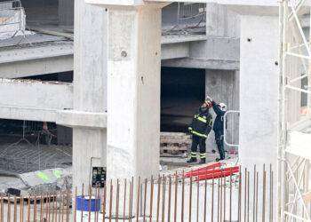 Crollo Firenze, Sardegna in piazza per sicurezza nei cantieri