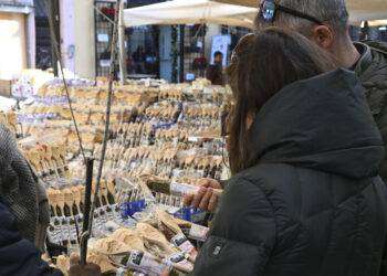 Sale a gennaio la fiducia di consumatori e imprese