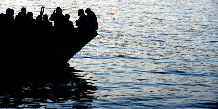 Tunisia, 13 migranti sudanesi morti e 27 dispersi in un naufragio