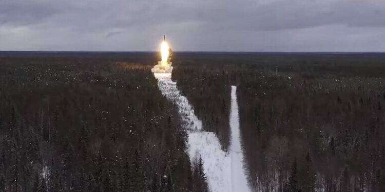 ‘Mosca ha usato per la prima volta il missile ipersonico Zirkon’