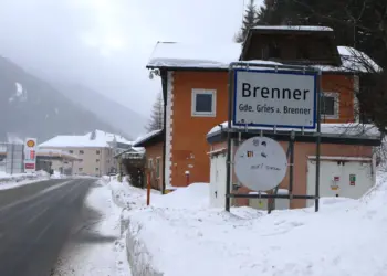 Maltempo, forti nevicate sul nord Italia