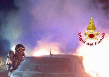 Atto intimidatorio contro sindaco Nuorese, Oniferi in piazza